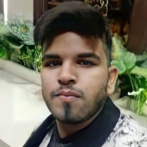 Meet your Posher, Tilak